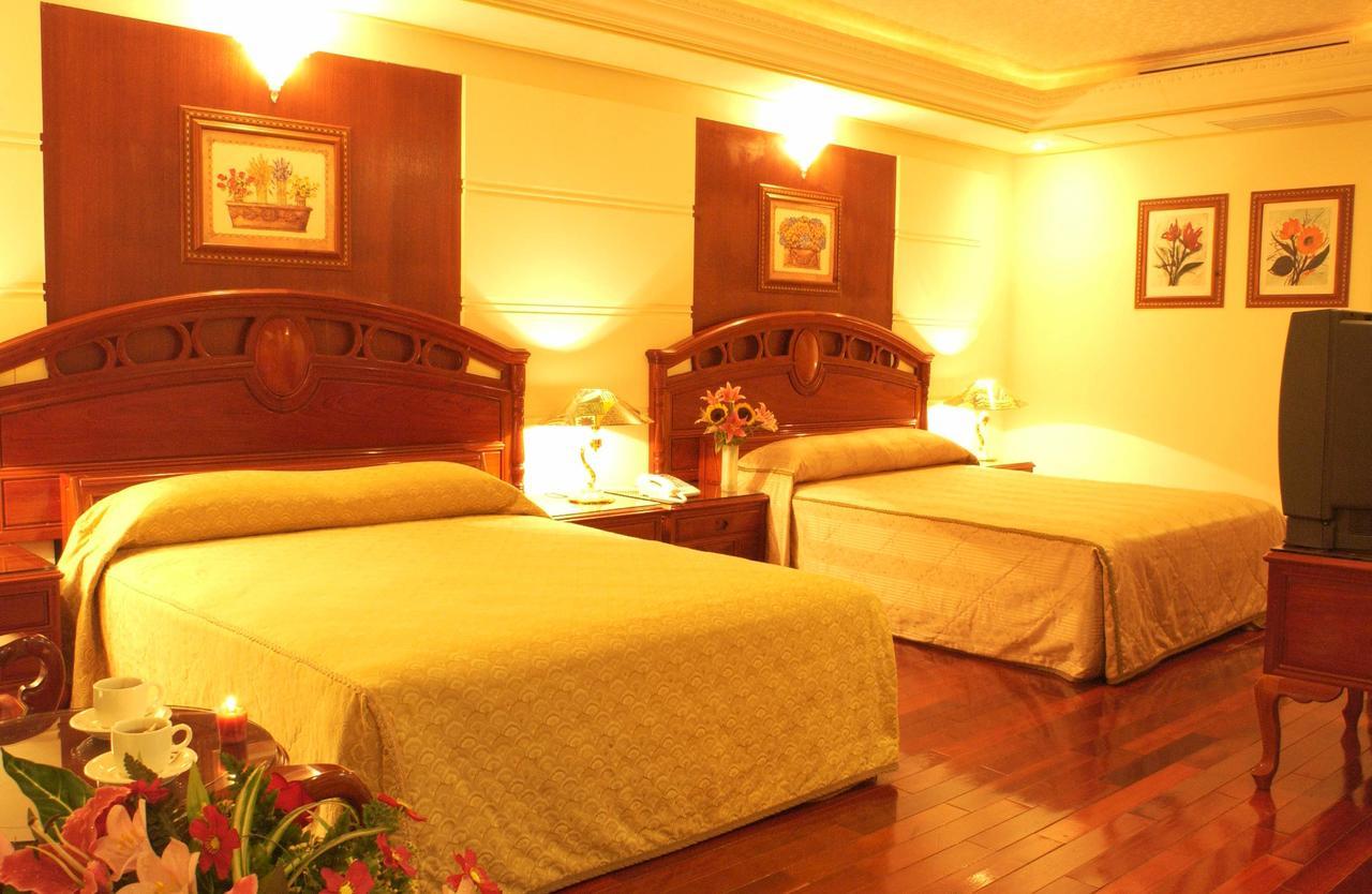 Regin Business Motel Lucsu Kültér fotó